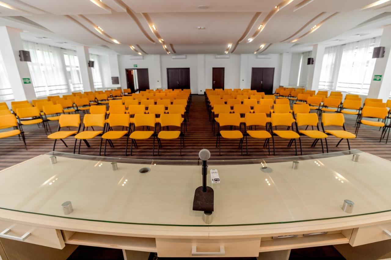 Hotel Vojvodina Zrenjanin Esterno foto