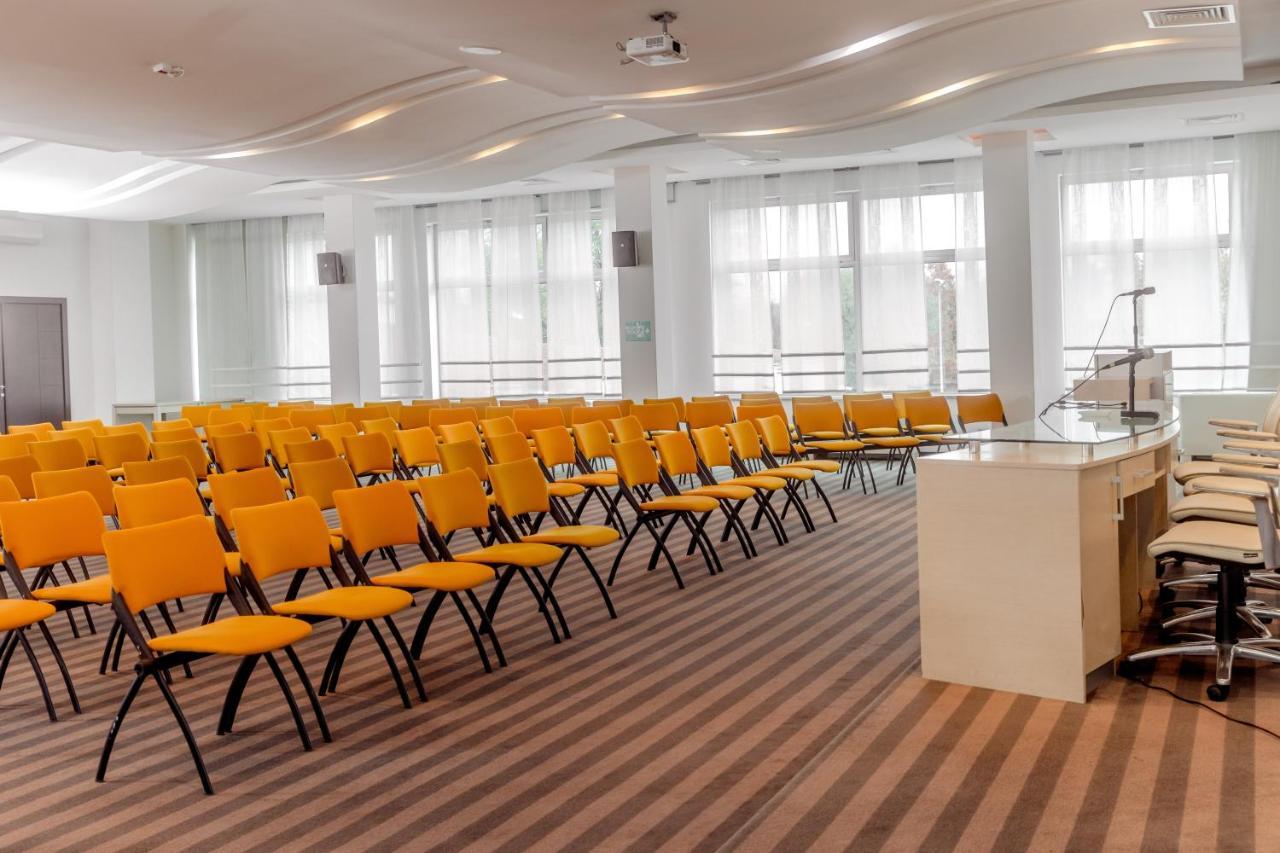 Hotel Vojvodina Zrenjanin Esterno foto
