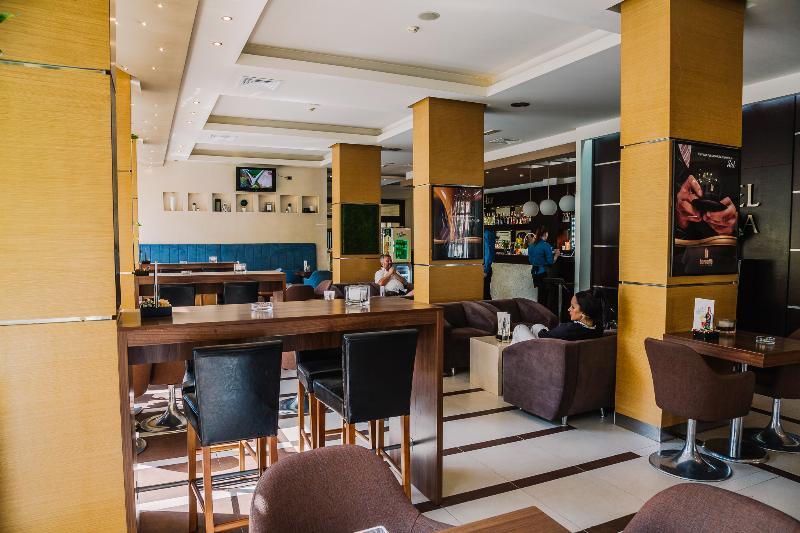 Hotel Vojvodina Zrenjanin Esterno foto