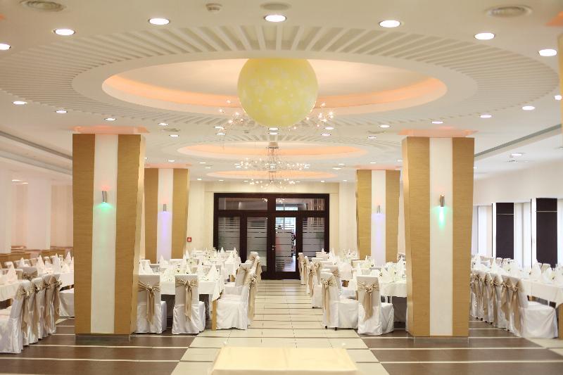 Hotel Vojvodina Zrenjanin Esterno foto