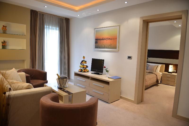Hotel Vojvodina Zrenjanin Esterno foto