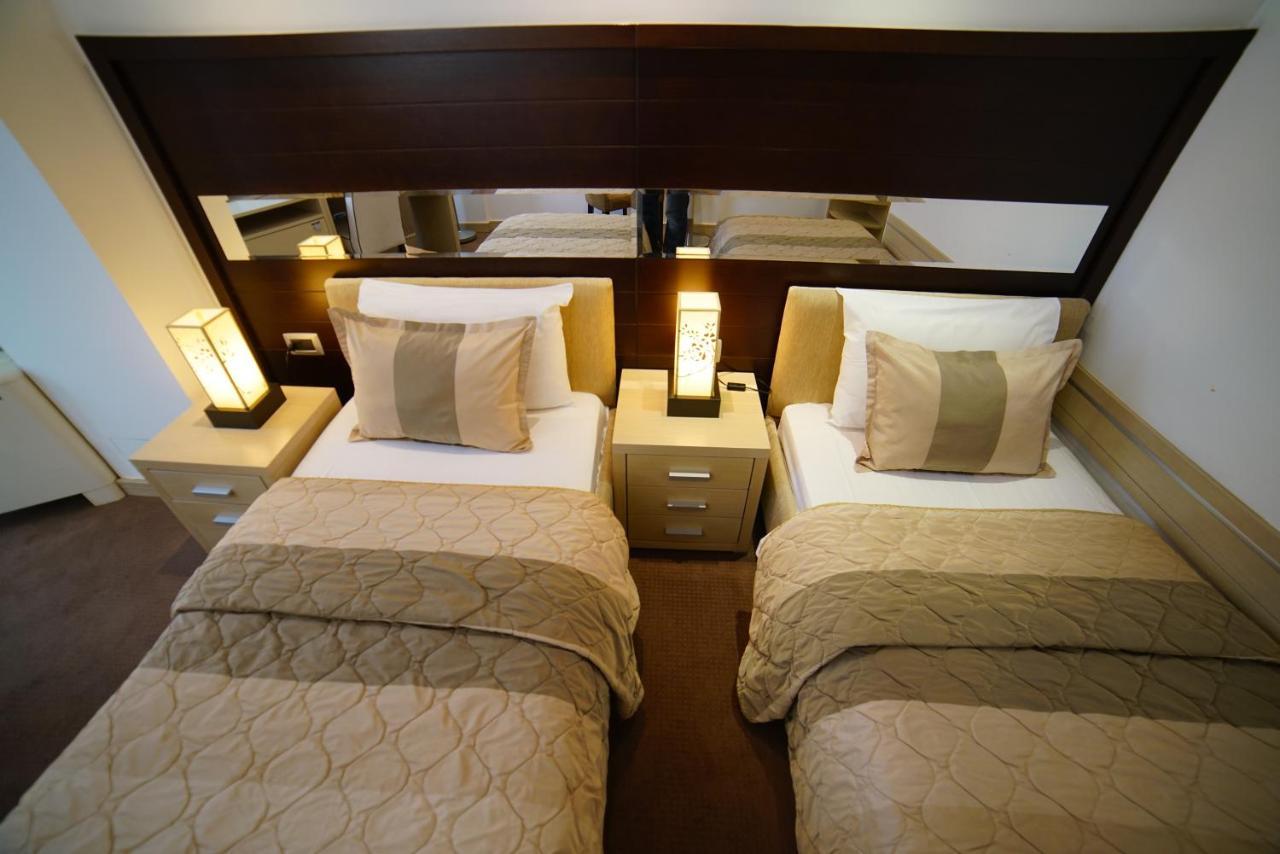Hotel Vojvodina Zrenjanin Esterno foto
