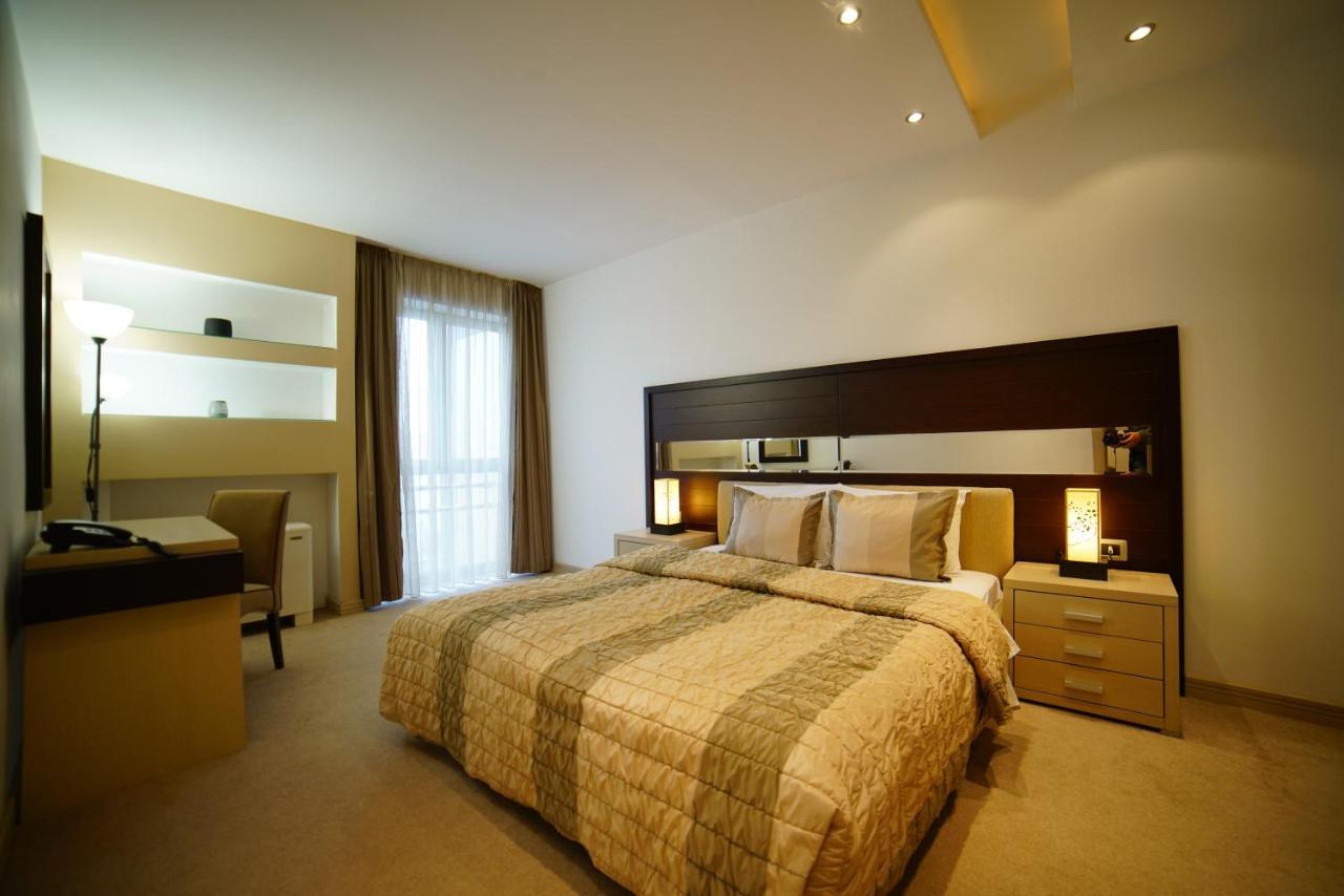 Hotel Vojvodina Zrenjanin Esterno foto